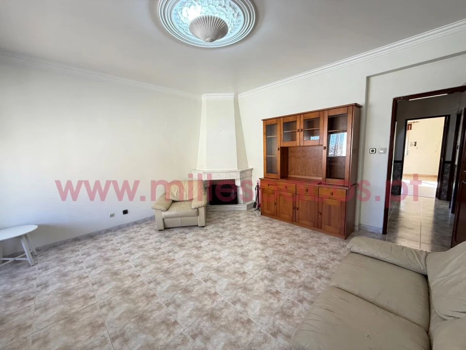 Apartamento T2 para Arrendamento em Odivelas Foto 6