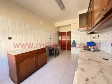 Apartamento T2 para Arrendamento em Odivelas