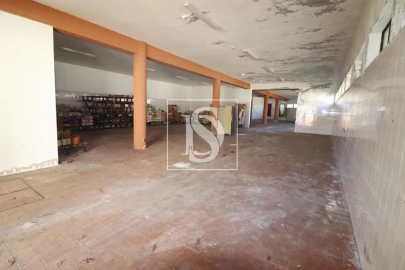 Armazém para Venda em Barcelos, V.Boa, V.Frescainha