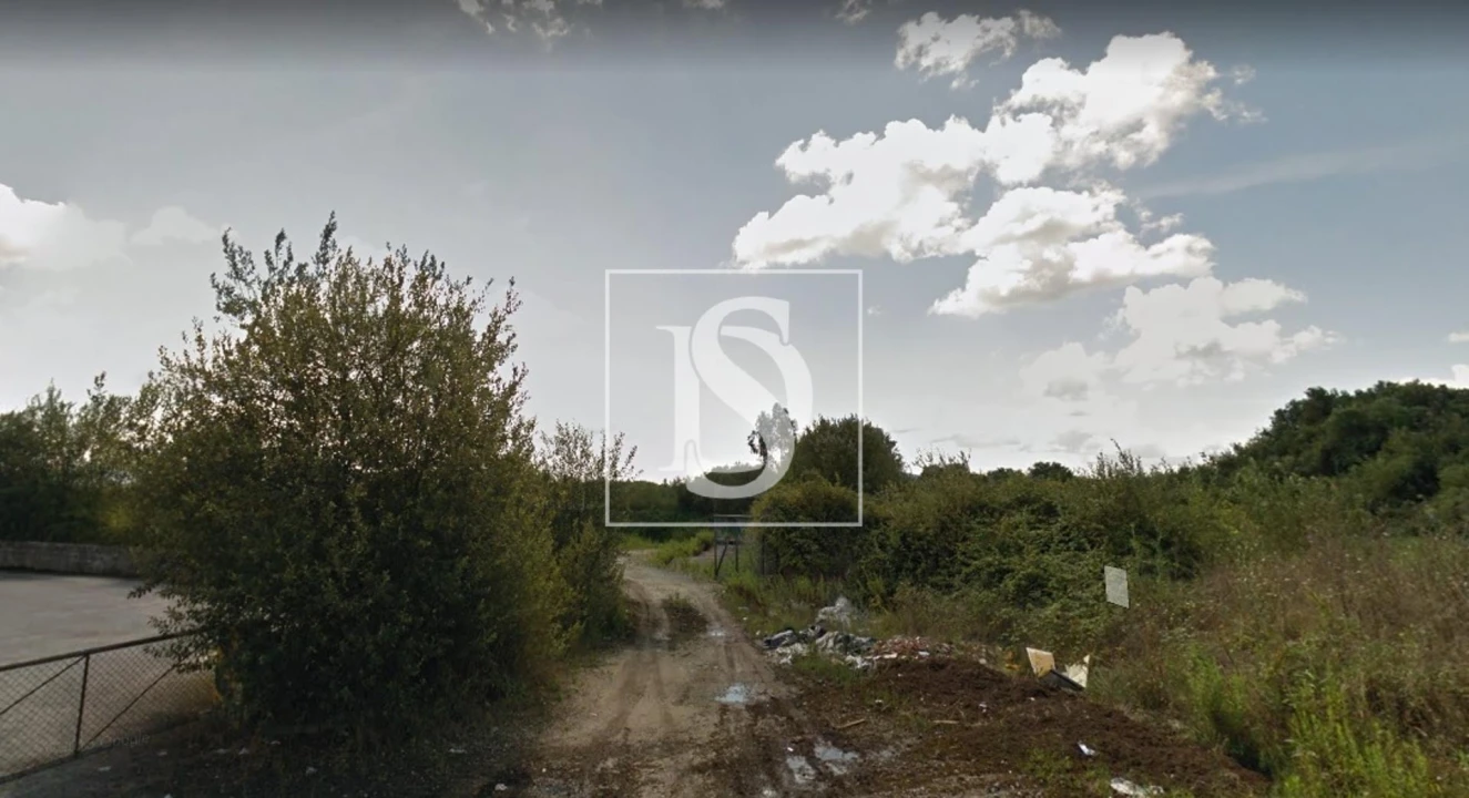 Terreno para Venda em Arcozelo Foto 2