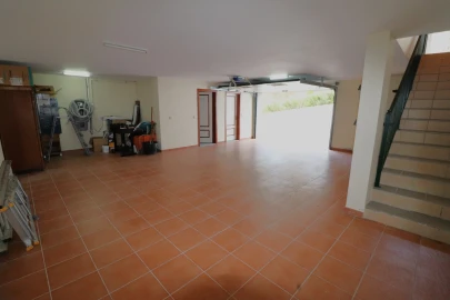 Moradia T5 para Venda em Santa Cruz do Lima