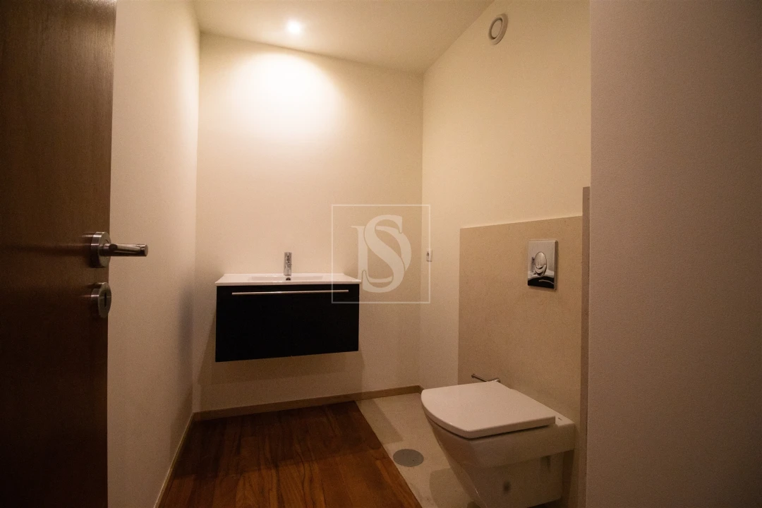 Apartamento T3 para Venda em Arcozelo Foto 5