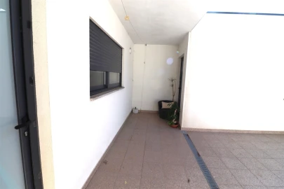 Moradia T3 para Venda em Perelhal