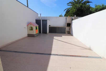 Moradia T3 para Venda em Perelhal
