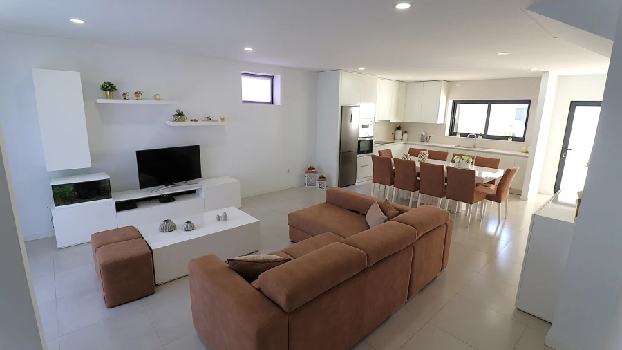 Moradia T3 para Venda em Perelhal