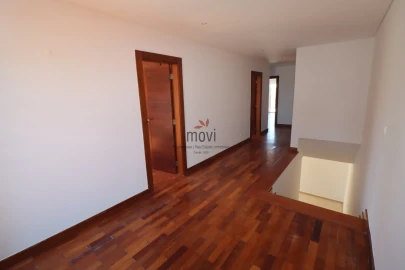 Moradia T4 para Venda em Alcabideche