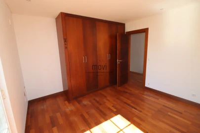 Moradia T4 para Venda em Alcabideche