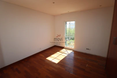 Moradia T4 para Venda em Alcabideche