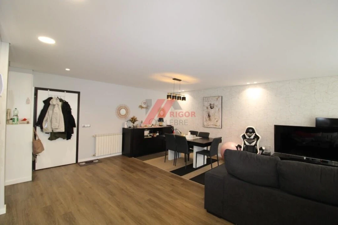 Apartamento T3 para Venda em Labruge Foto 3