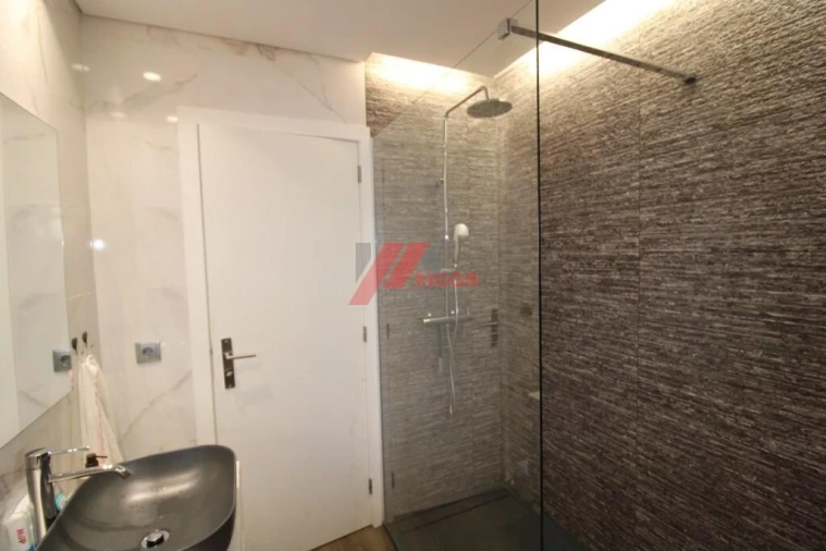 Apartamento T3 para Venda em Labruge Foto 8