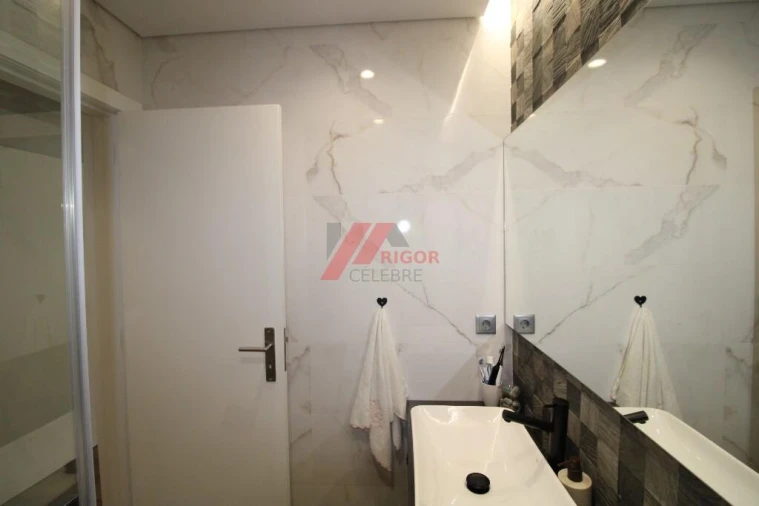 Apartamento T3 para Venda em Labruge Foto 21