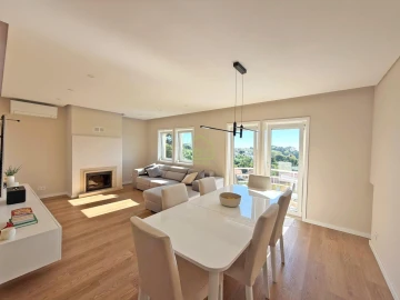 Apartamento T4 para Venda em Gulpilhares e Valadares