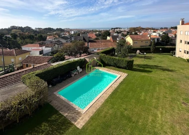 Apartamento T4 para Venda em Gulpilhares e Valadares