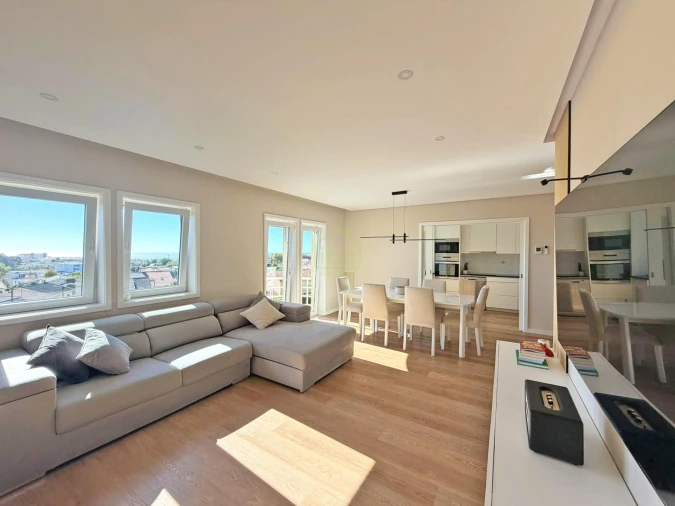 Apartamento T4 para Venda em Gulpilhares e Valadares Foto 2