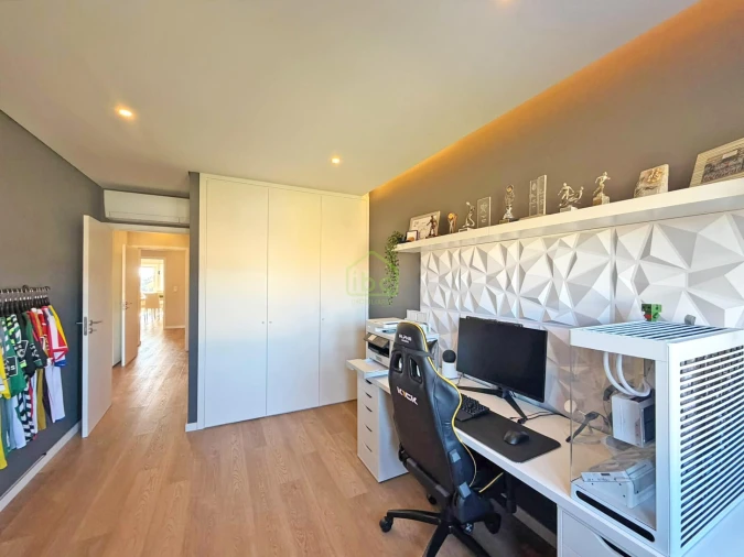 Apartamento T4 para Venda em Gulpilhares e Valadares Foto 37