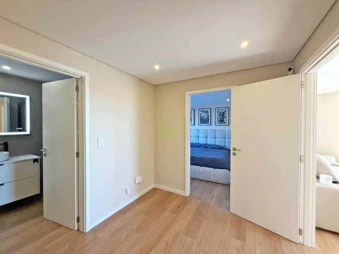 Apartamento T4 para Venda em Gulpilhares e Valadares Foto 25