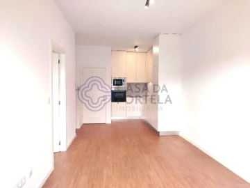 Apartamento T1 para Arrendamento em Bonfim