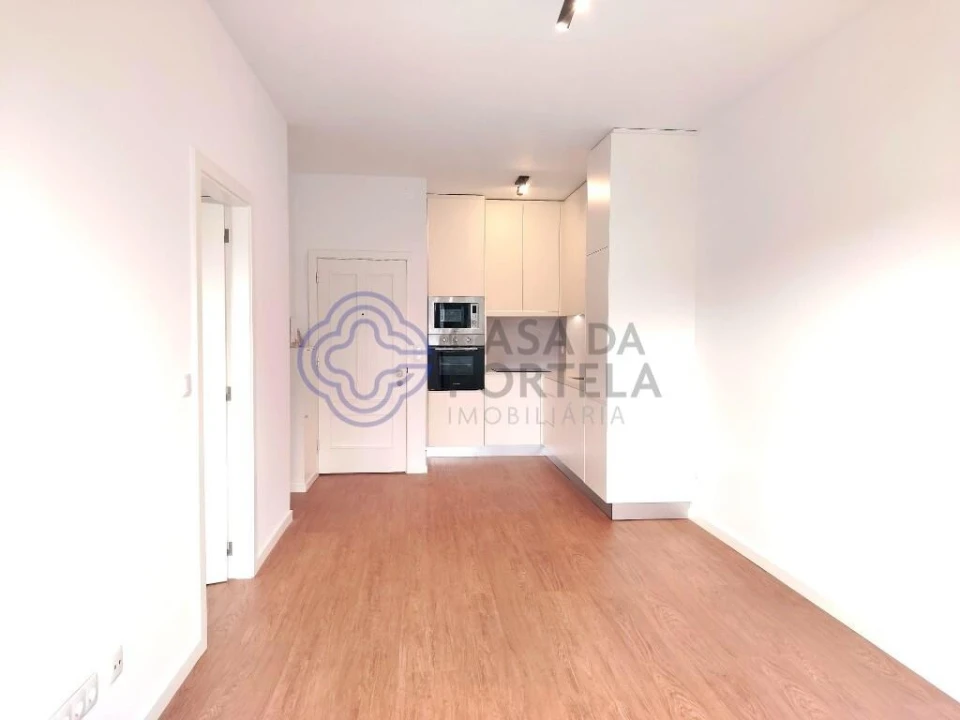 Apartamento T1 para Arrendamento em Bonfim Foto 6