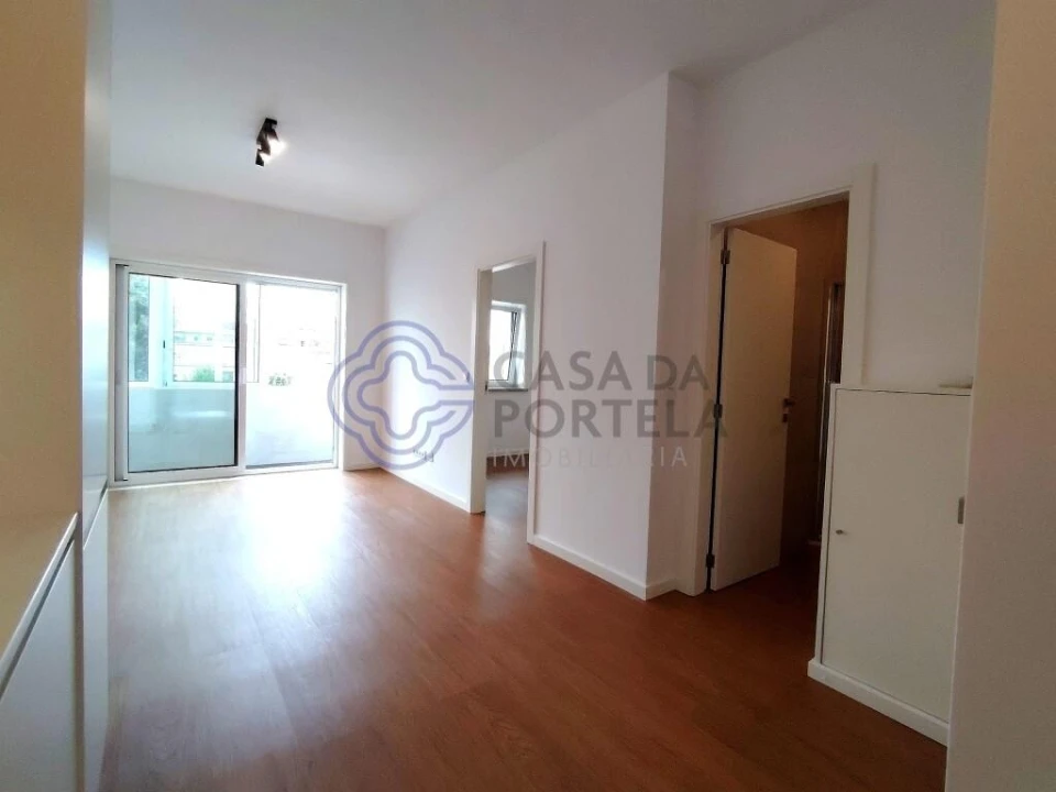 Apartamento T1 para Arrendamento em Bonfim Foto 11