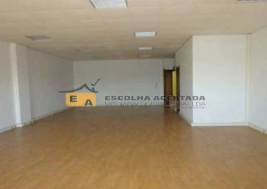 Escritório para Venda em Cidade da Maia