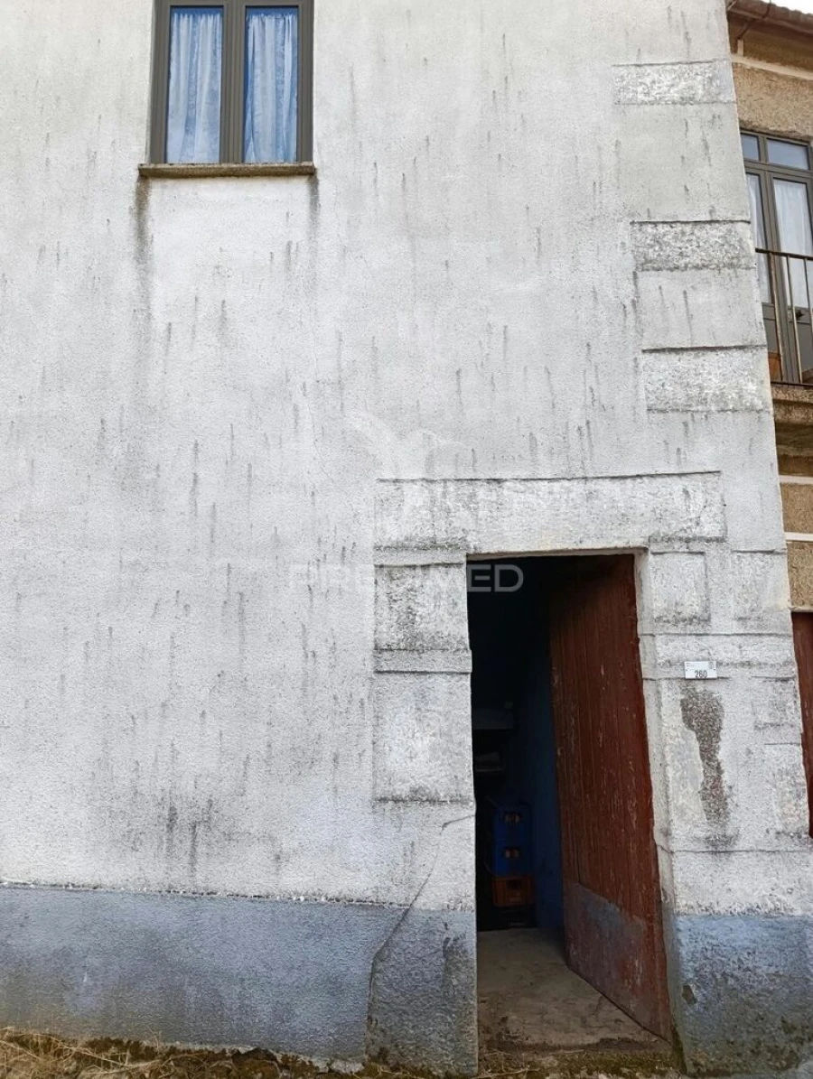 Moradia T4 para Venda em Andrães Foto 17