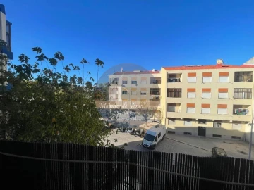 Apartamento T2 para Venda em Baixa da Banheira e Vale da Amoreira