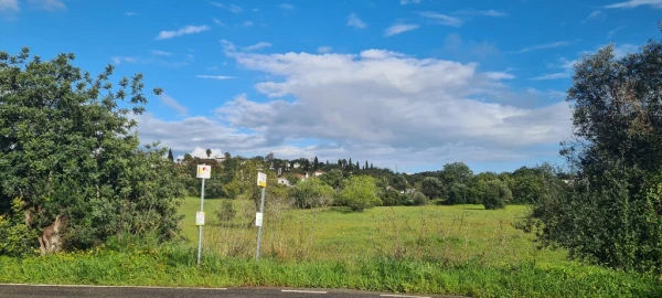 Terreno para Venda em Santa Barbara de Nexe