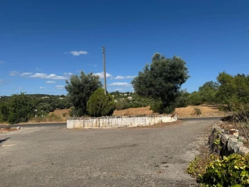 Terreno para Venda em Santa Barbara de Nexe