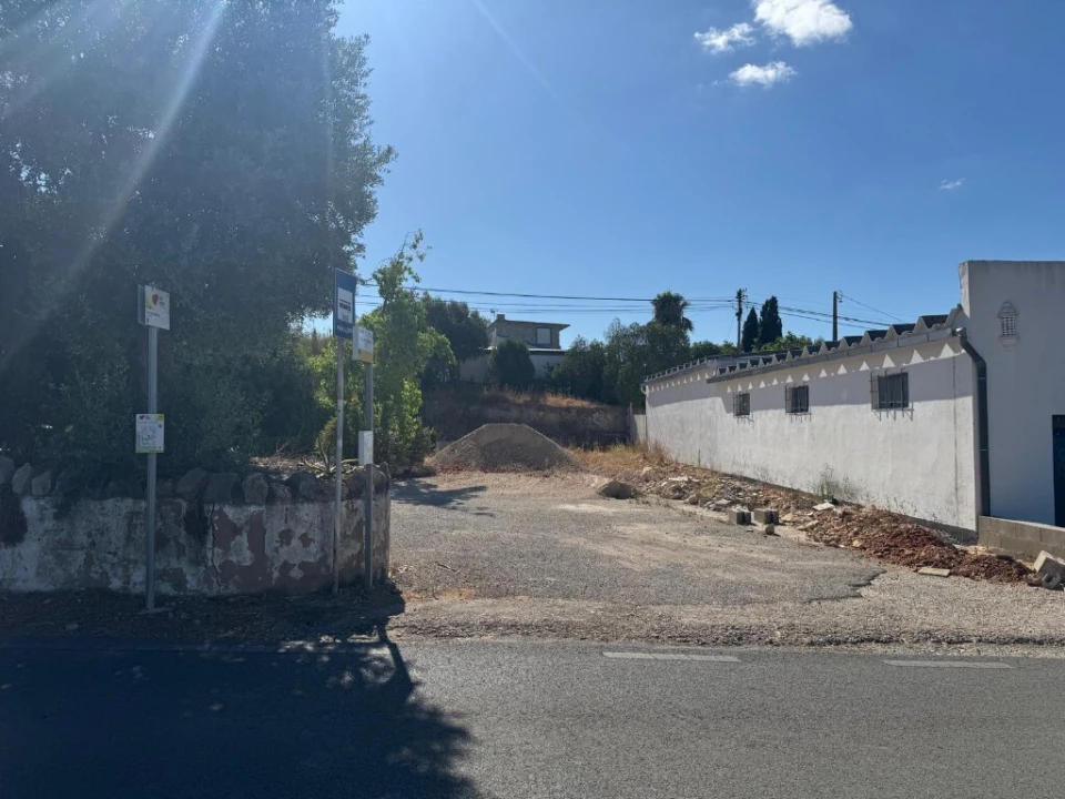 Terreno para Venda em Santa Barbara de Nexe Foto 24
