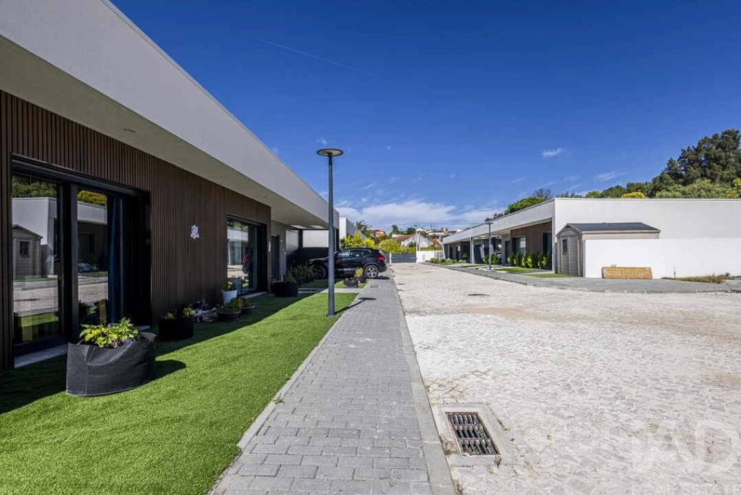 Moradia T3 para Venda em Rio Maior Foto 3