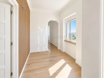 Apartamento T1 para Venda em São Vicente