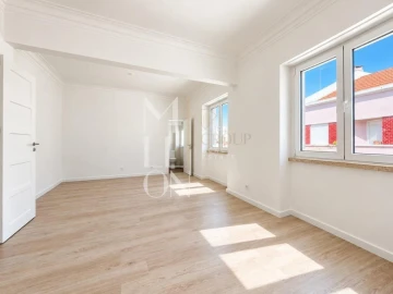 Apartamento T1 para Venda em São Vicente