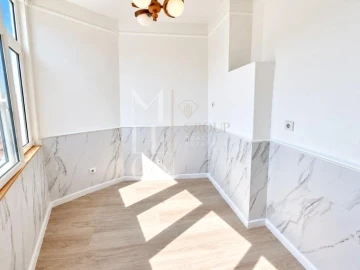 Apartamento T1 para Venda em São Vicente