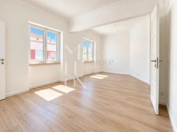 Apartamento T1 para Venda em São Vicente