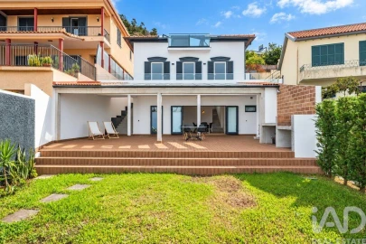 Moradia T4 para Venda em São Gonçalo