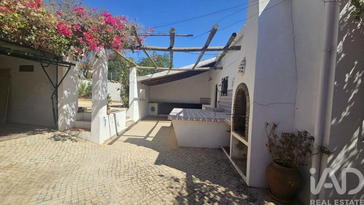 Moradia T2 para Venda em Boliqueime Foto 5