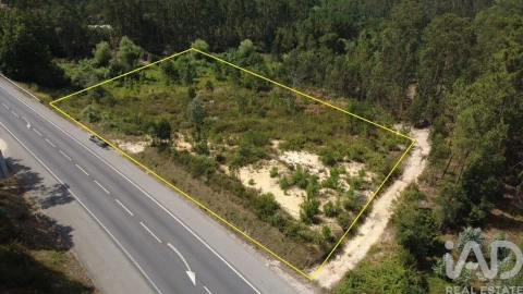 Terreno para Venda em Casal Comba