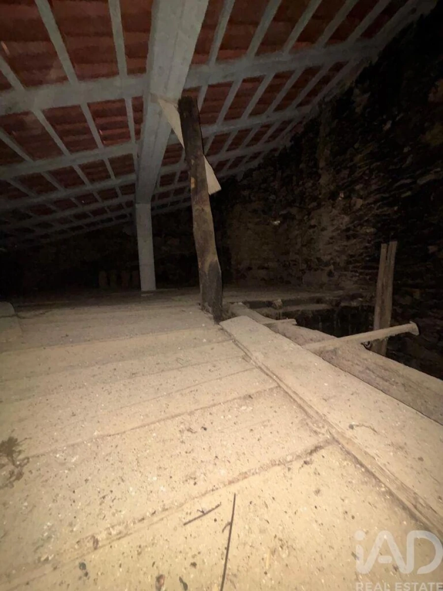 Moradia T2 para Venda em Sobreira Formosa e Alvito da Beira Foto 14