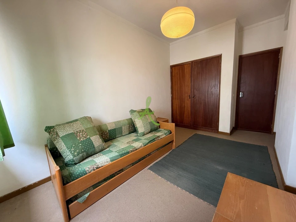Apartamento T2 para Venda em Portimão Foto 7