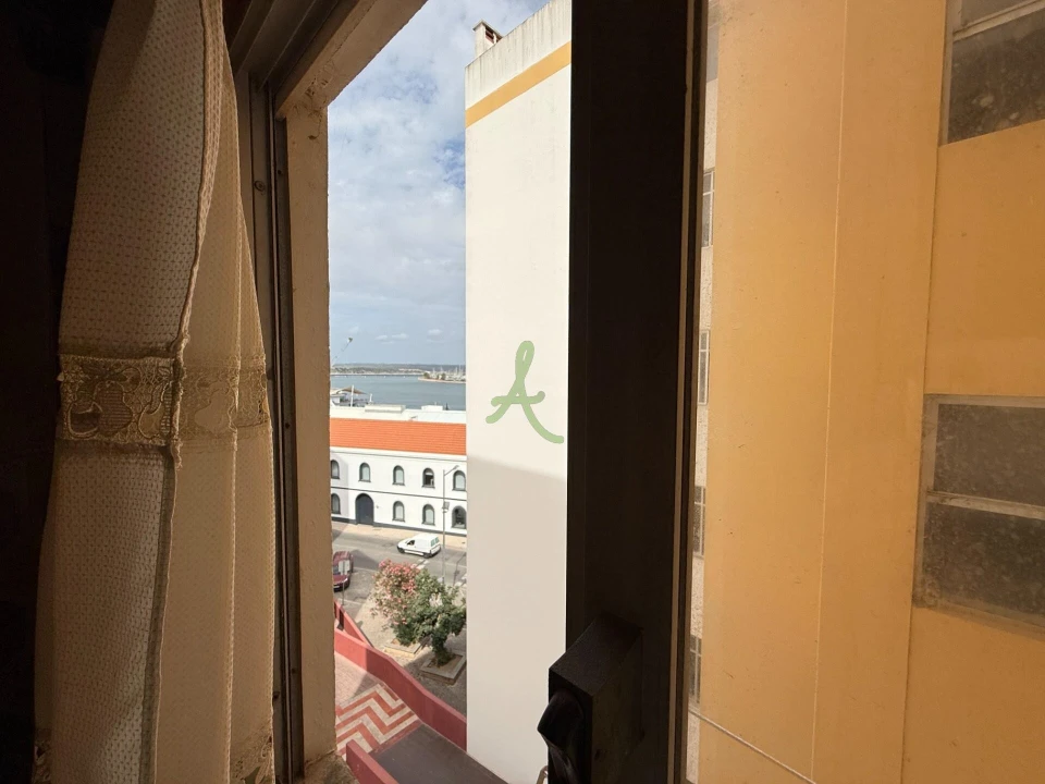 Apartamento T2 para Venda em Portimão Foto 3
