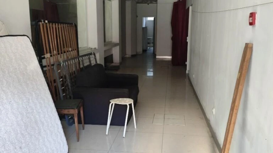 Loja para Arrendamento em Mafamude e Vilar do Paraíso