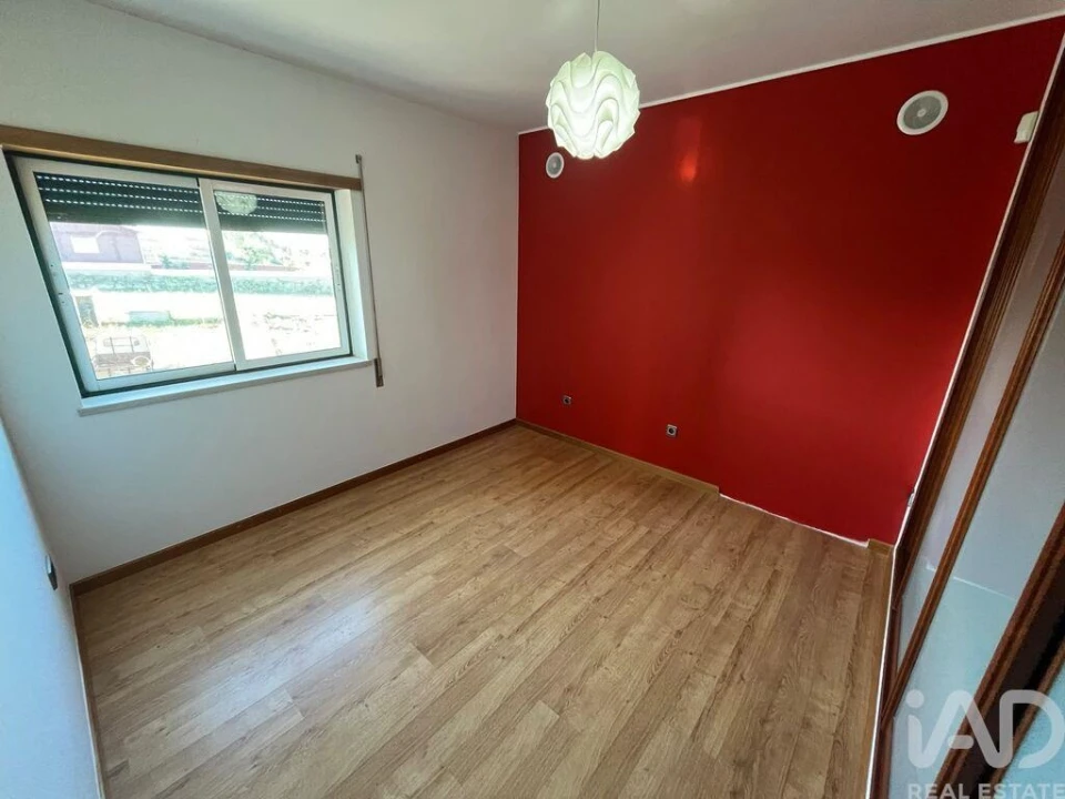 Apartamento T2 para Venda em Lorvão Foto 8