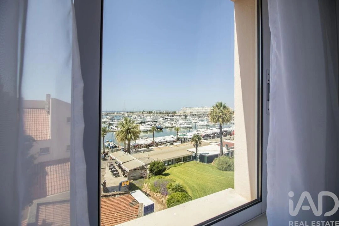 Apartamento T2 para Venda em Quarteira Foto 1