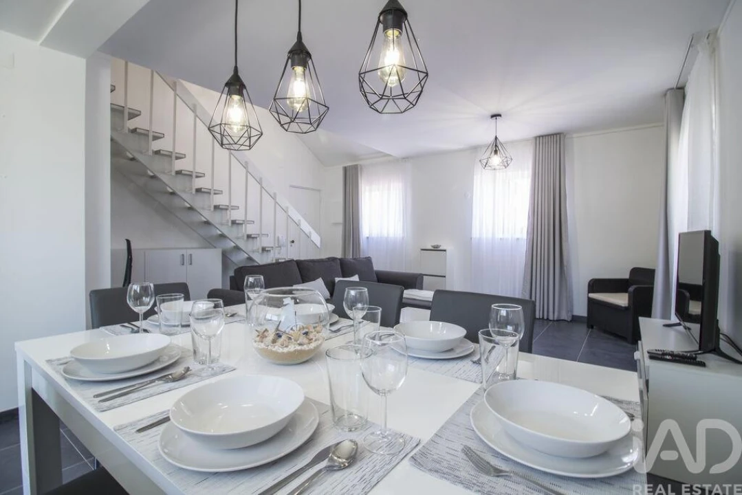 Apartamento T2 para Venda em Quarteira Foto 4