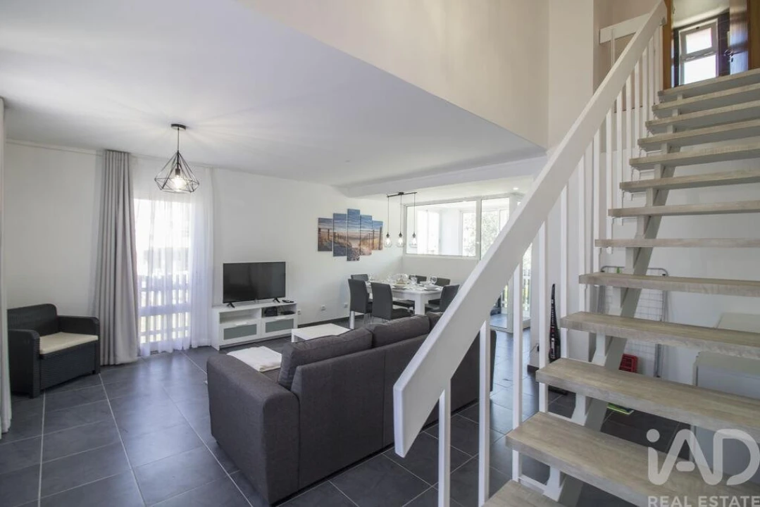 Apartamento T2 para Venda em Quarteira Foto 9