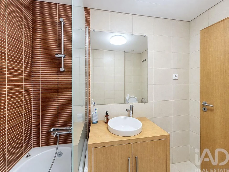 Apartamento T1 para Venda em Santo António dos Cavaleiros e Frielas Foto 19