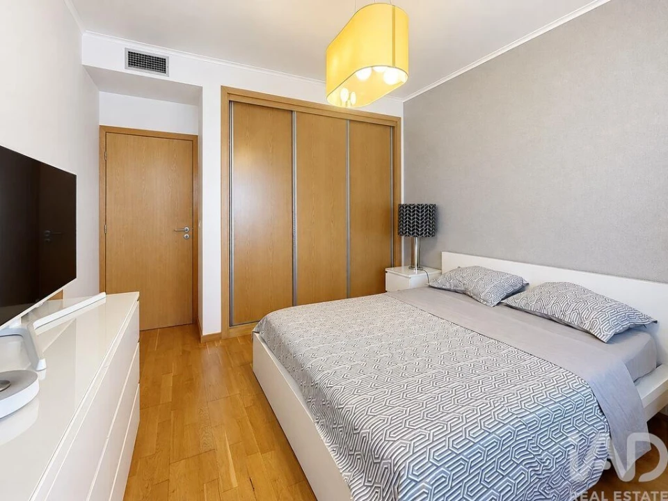 Apartamento T1 para Venda em Santo António dos Cavaleiros e Frielas Foto 16