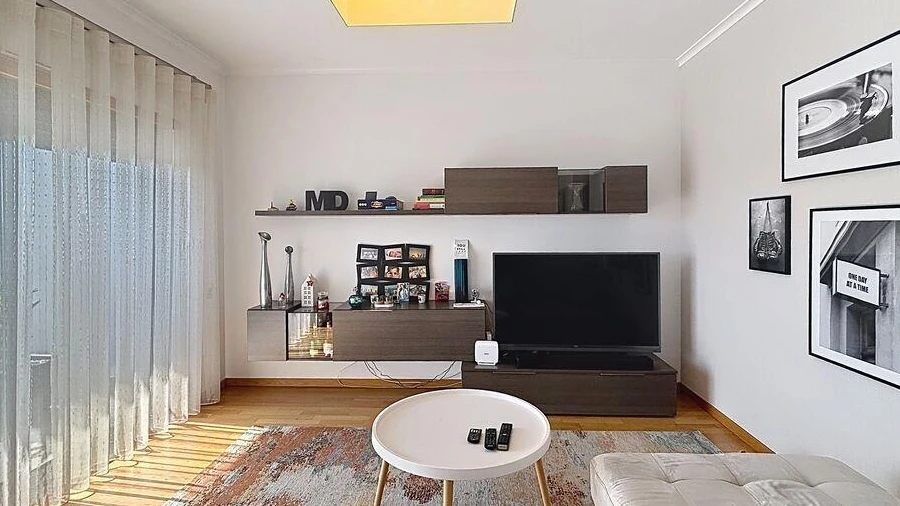 Apartamento T1 para Venda em Santo António dos Cavaleiros e Frielas