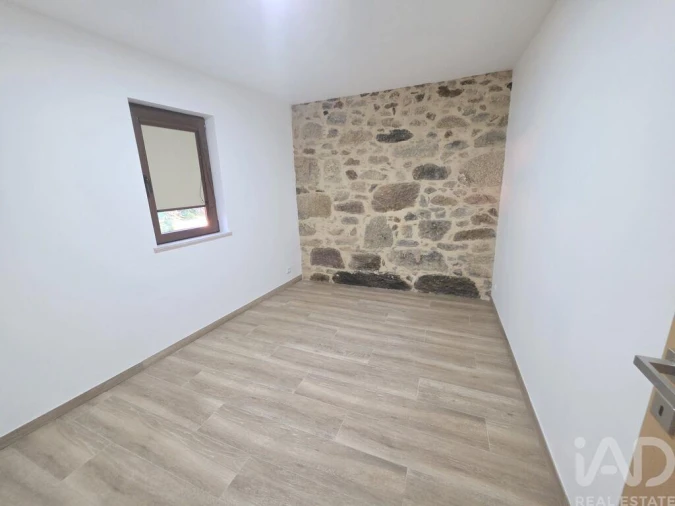 Moradia T3 para Arrendamento em Loivo Foto 17