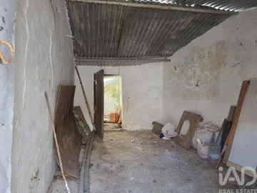 Moradia para Venda em São Domingos de Ana Loura